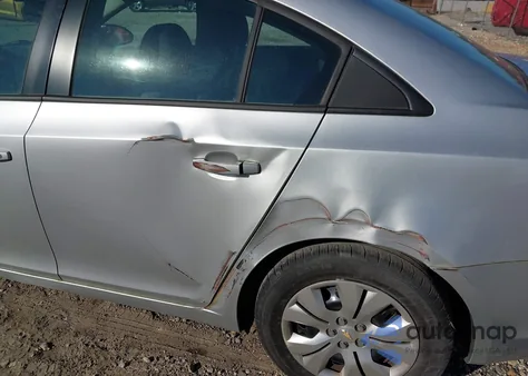 2013 Chevrolet Cruze Ls Auto из США, поврежденный, VIN 1G1PA5SH2D7105737